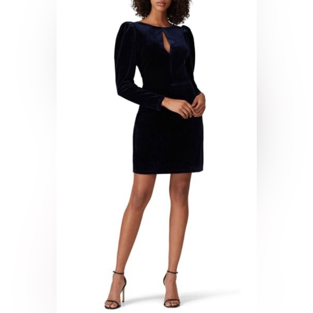 Adelyn Rae

Stella Velvet Puff Sleeve Dress